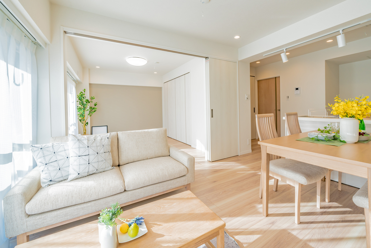 お部屋の印象を左右する フローリングの色選び Ohkuraya Living